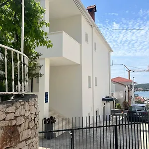 foglaljon itt